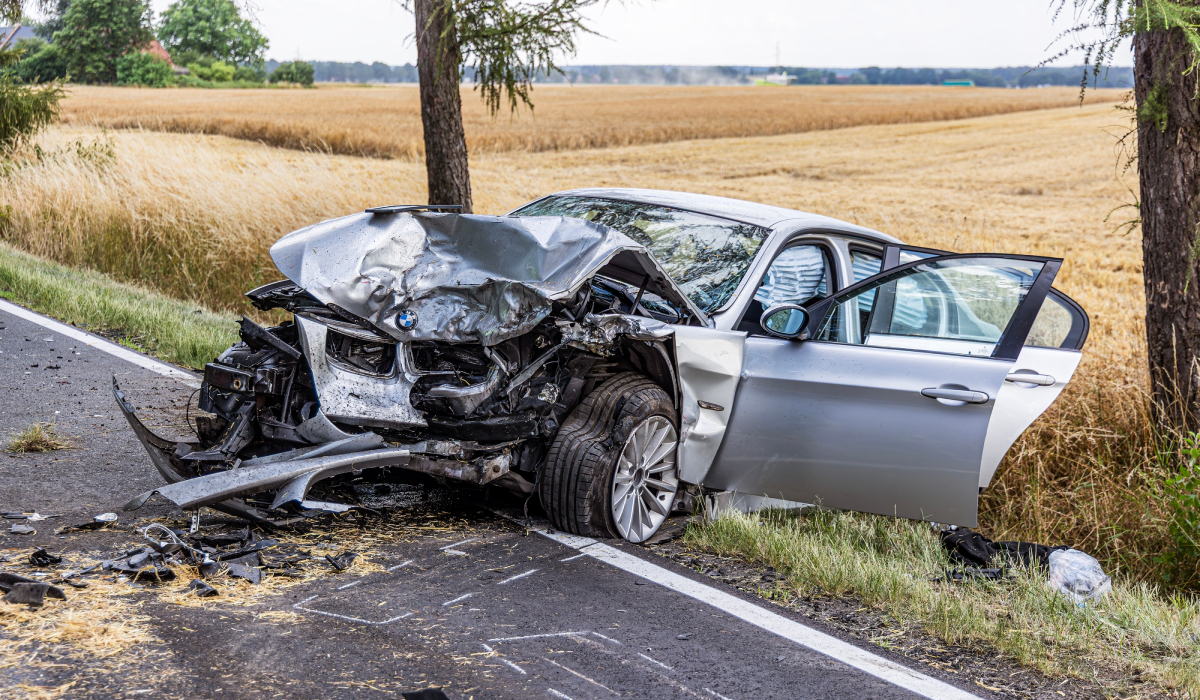 Peste 50% dintre mașinile din România au deja un istoric periculos. De la avarii ușoare până la daune totale - ce ne arată studiile