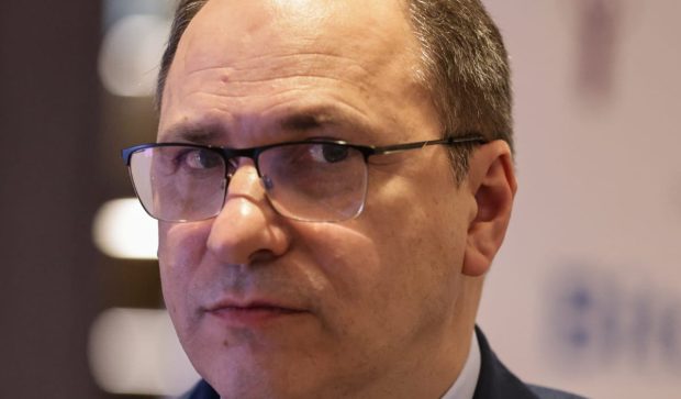 Mihai Dimian atacă dur măsurile de austeritate ale lui Ilie Bolojan și spune că acestea au blocat școlile