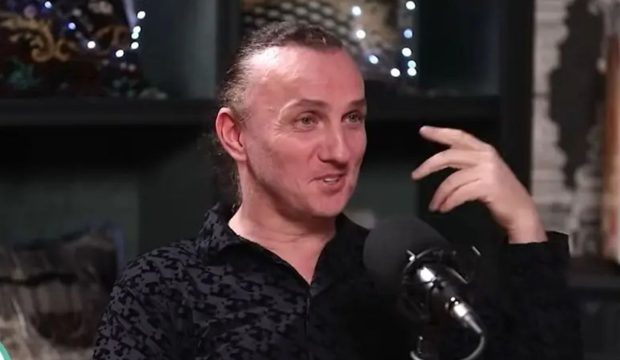 Imagine Stire Câți bani a câștigat Mihai Trăistariu de Paște: „Nu e foarte mult, dar e un început” | 2review.ro