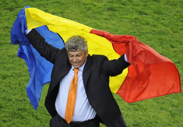 Livetext Mii de români își iau adio de la Mircea Lucescu la Arena Națională înainte de funeraliile cu onoruri militare