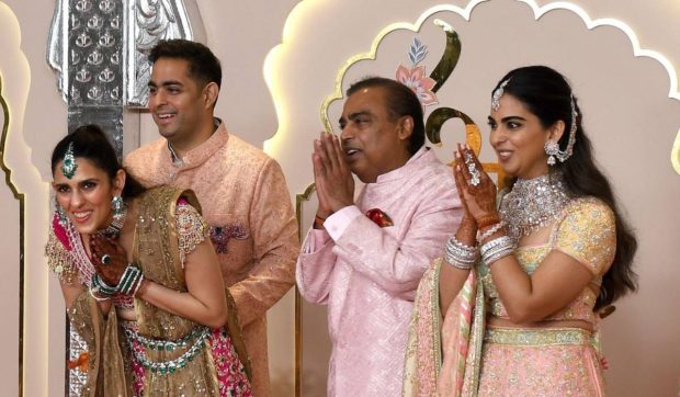 Miliardarul Mukesh Ambani, de la pierderi record la noi achiziții de lux într-un imobil de excepție