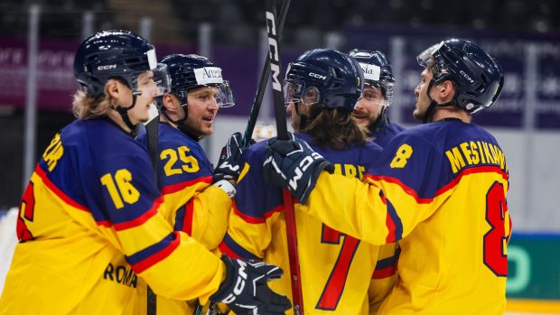 România începe cu victorie categorică Campionatul Mondial de hochei pe gheață Divizia 1B în China