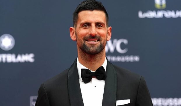 Novak Djokovic strălucește într-un club din Belgrad, cu un accesoriu de 800 de euro care a atras toate privirile