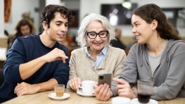 Lumea devine mai tăcută: 120.000 de cuvinte pierdute anual