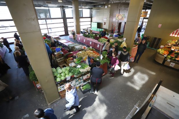 Prețurile legumelor și ale mielului în Piața Obor înainte de Paște, 2026