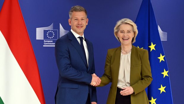 Peter Magyar pornește spre Bruxelles înainte de învestire, cu scopul revitalizării relațiilor dintre Ungaria și UE