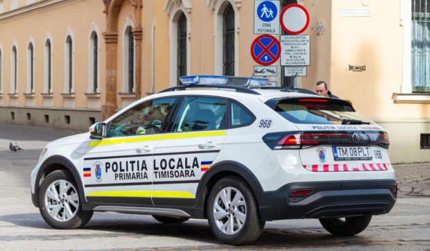 Conflict în centrul Timișoarei: Patronul unui restaurant, amendat și sancționat după ce a refuzat să dea jos terasa ilegală