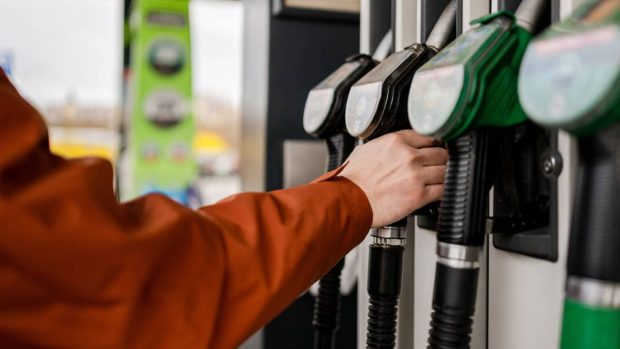 Prețurile carburanților în orașele mari din România, joi 4 iunie 2026: benzină și motorină aproape stabile