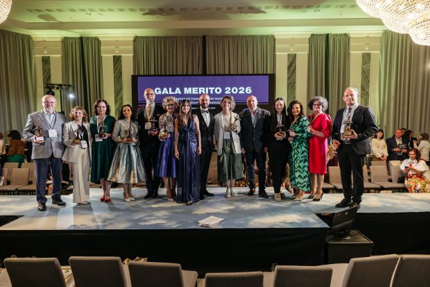 Gala MERITO 2026: 12 Profesori Răsplătiți pentru Impactul Lor în Educație