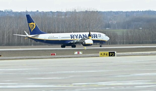 Un zbor Ryanair din Franța a plecat fără aproape 200 de pasageri, provocând indignare majoră