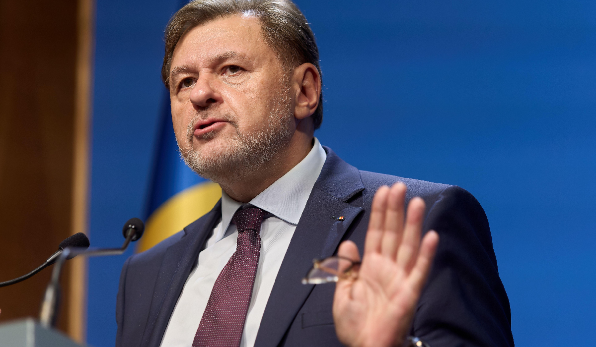 Poza pentru articolul Documentul care arată că Alexandru Rafila i-a cerut lui Nicolae Ciucă să nu modifice termenii contractului de miliarde cu Pfizer