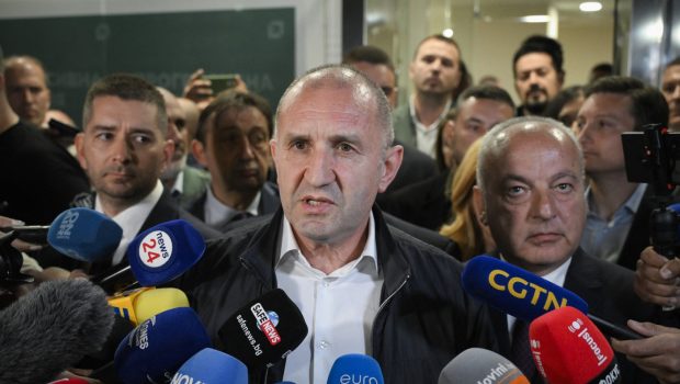 Rezultate finale alegeri Bulgaria. Coaliția lui Rumen Radev, Bulgaria Progresistă, obține prima majoritate absolută după 30 de ani