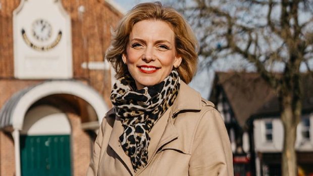 Deputata britanică Samantha Niblett propune discutarea deschisă a educației sexuale în Parlament prin introducerea jucăriilor erotice