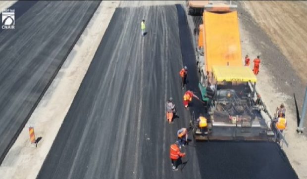 Progrese semnificative pe Autostrada Moldovei A7: UMB montează primele straturi de asfalt pe 20 km între Bacău și Pașcani