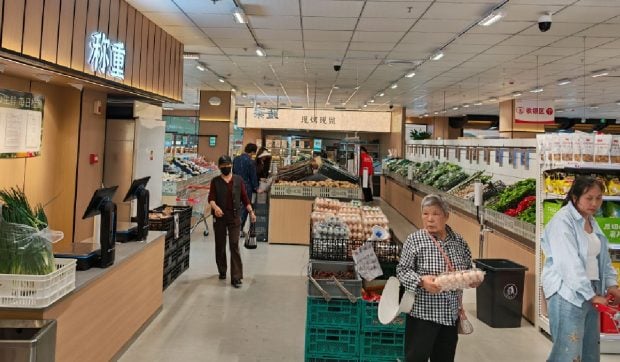 Costul redus al alimentelor în Wuhu, oraș chinez cu peste 2 milioane de locuitori, surprinde prin prețurile din supermarketuri