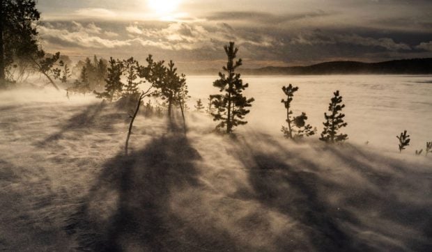 Vreme rece, brumă și chiar ninsori. ANM a publicat harta zonelor aflate sub cod portocaliu