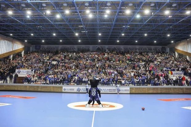Ginerele lui Mihai Tudose conduce clubul de handbal HC Dunărea Brăila, vizat de DNA. Nici Consiliul Județean n-a scăpat