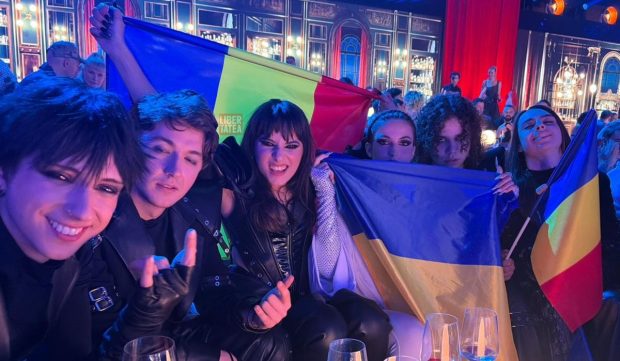 Imagine Stire Ce s-a întâmplat în spatele camerelor de filmat la Eurovision 2026. Cum a trăit Alexandra Căpitănescu calificarea României în finală | 2review.ro