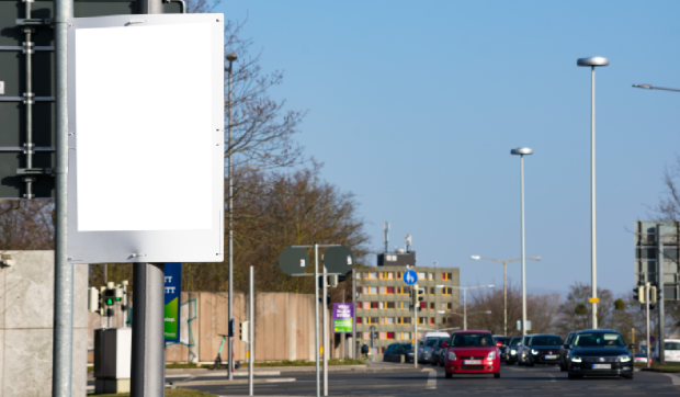 Amsterdam devine primul oraș european care interzice reclamele la automobilele pe combustibili fosili în spațiile publice