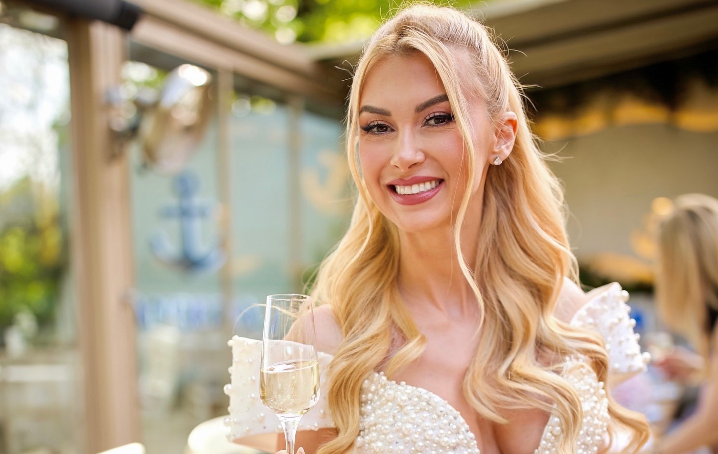 Cum arată cele 4 rochii de mireasă purtate de Andreea Bălan în ziua nunții cu Victor Cornea
