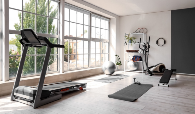 10 aparate fitness de bază pentru un antrenament full body acasă