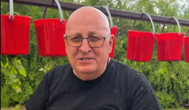 Imagine Stire Ce a plantat Bebe Cotimanis în grădină: „Cu susul în jos”. Cum au reacționat fanii când au văzut: „Nu m-aș fi gândit” | 2review.ro
