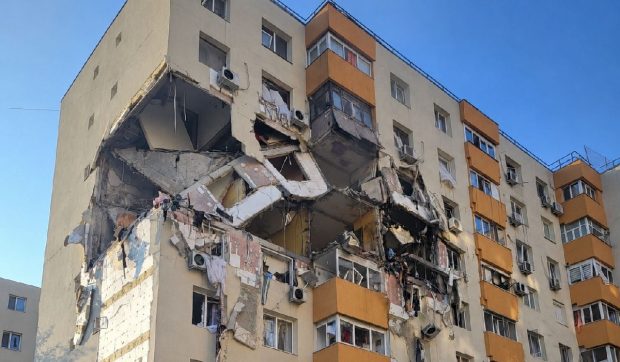 Blocul explodat din Rahova intră în reparații: Cu cine a semnat Ciprian Ciucu contractul de care au fugit toți constructorii până acum