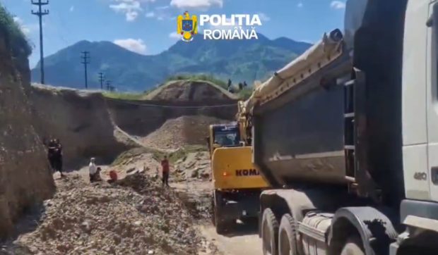 Apel la responsabilitate ecologică: Descoperire masivă de moloz depozitat ilegal la Brașov, anchetă în curs
