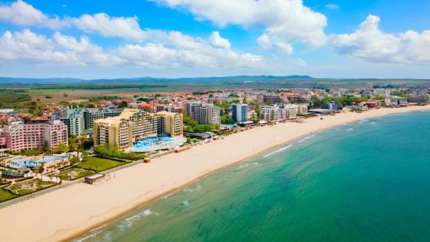 Toți mai mulți români aleg să-și petreacă minivacanța de Rusalii și 1 Iunie în Bulgaria: numărul de rezervări a crescut cu 30% față de anul trecut