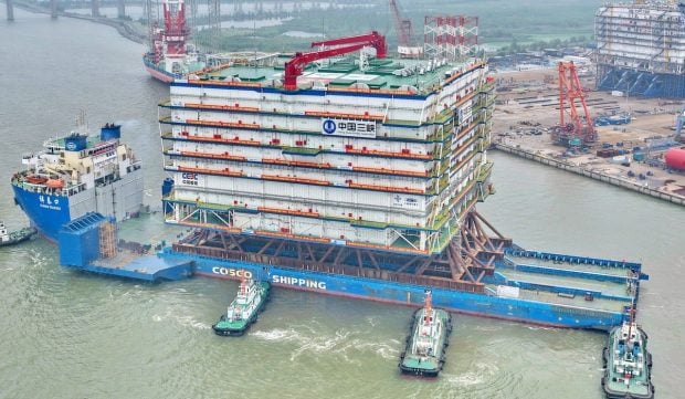 China lansează cea mai mare stație electrică de conversie offshore din lume: Colosul de 25.000 de tone care schimbă regulile jocului în energia eoliană