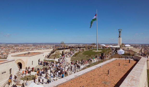 Citadela de pe Dealul Gellert din Budapesta, redeschisă după renovări majore, cucerește turiștii cu panorame uimitoare