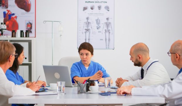Ancheta Colegiului Medicilor privind moartea tragică a unui nou-născut la Maternitatea Polizu