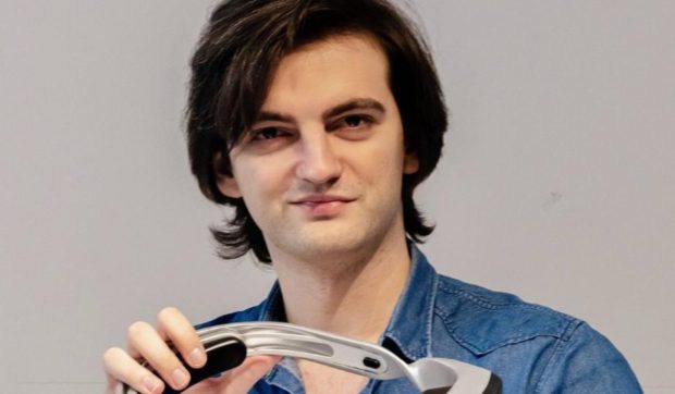 Un român a ajuns în top 10 cei mai inovatori tineri din lume cu o invenție pentru oamenii care nu văd: „Are o misiune clară”