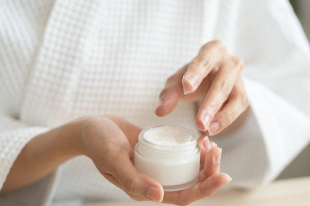 Un dermatolog explică ce se află în cea mai populară cremă din lume: „Studiile clinice și decenii de folosire confirmă asta”