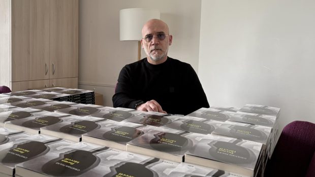 Cristian Fulaș, scriitor premiat de Academia Franceză, critică finanțarea literaturii române și dezvăluie secretele romanului „Ioșca“