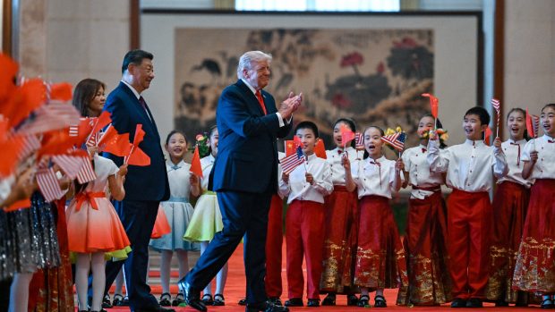 Xi Jinping îl primește pe Donald Trump cu mare fast la Beijing: „Ar trebui să fim parteneri, nu rivali”