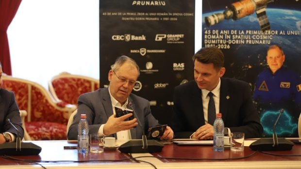 Dumitru Prunariu, singurul român care a zburat în Cosmos, aniversat în Senat după 45 de ani de la misiunea Soyuz 40