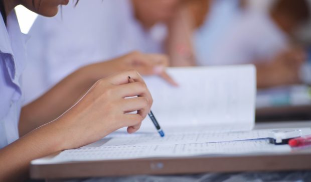 Modalități clare de rezolvare a subiectelor la Evaluarea Națională 2026, pentru clasa a IV-a, la Matematică și Științe ale Naturii