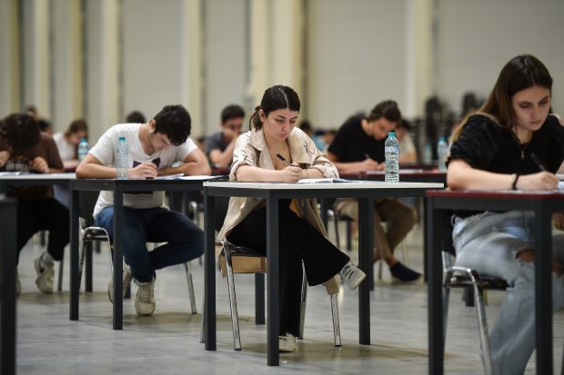 Nota obținută la examenul de Titularizare, valabilă trei ani. Proiectul de lege, trimis spre dezbatere în Senat