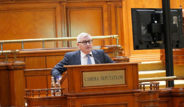 Florin Roman avertizează asupra formării unei noi alianţe PSD-AUR în contextul moţiunii împotriva Guvernului Bolojan