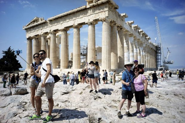 Grecia introduce reguli stricte pentru turiști, inclusiv români, pentru protejarea patrimoniului și limitarea supraturismului