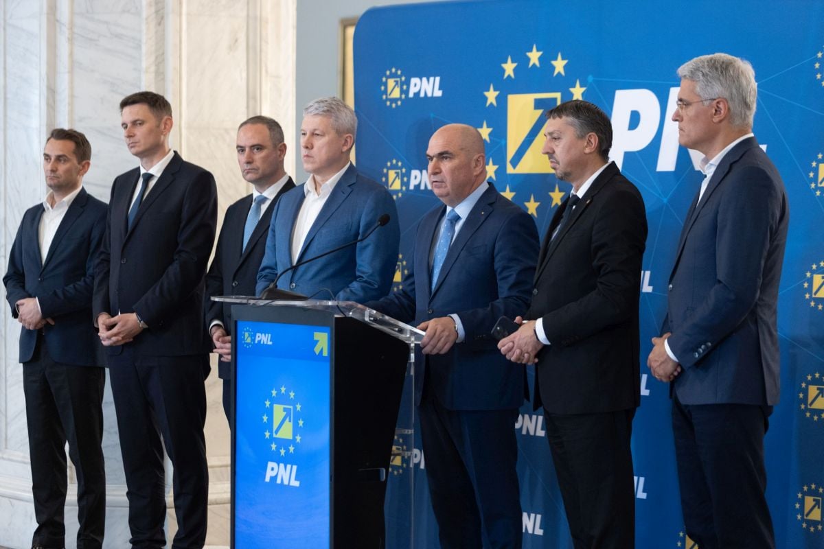Poza pentru articolul Un ministru din guvernul Bolojan este gata să facă parte dintr-un guvern tehnocrat, condus de Alexandru Nazare, cu o singură condiție