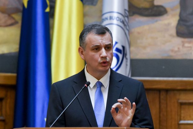 Eugen Tomac răspunde succint după propunerea pentru funcția de prim-ministru, în contextul negocierilor politice tensionate