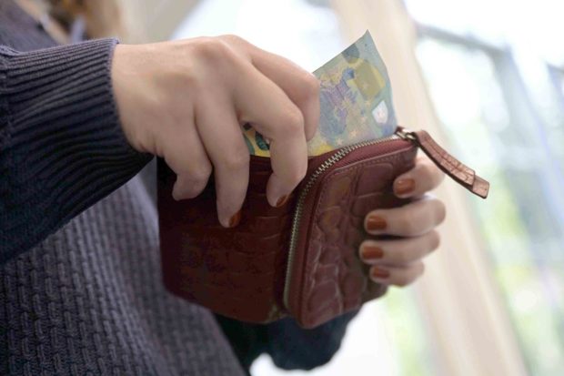 Care sunt cele 8 metode simple care îți pot salva portofelul în 2026. Secretele economisirii, dezvăluite de experți