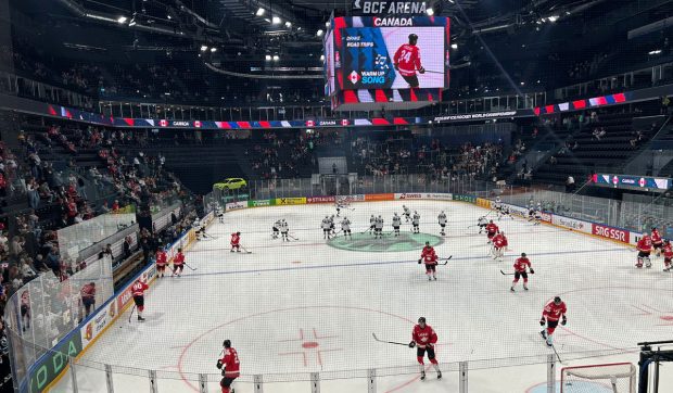 Campionatul Mondial de hochei pe gheață IIHF 2026, program și rezultate. Canada – SUA și Finlanda – Cehia, în sferturi