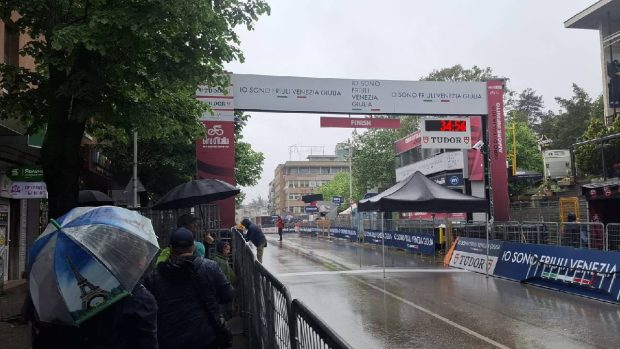 Măsuri de siguranță în etapa a doua a Il Giro: traficul auto oprit cu ore bune înainte de sosirea cicliștilor la Veliko Târnovo