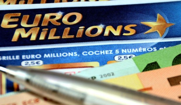 Două câștiguri impresionante la EuroMillions înregistrate la același chioșc din Franța