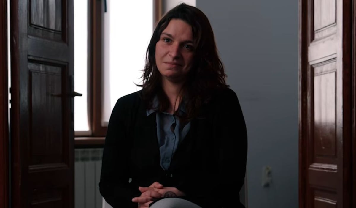 obligată de familia adoptivă să se căsătorească cu propriul traficant
