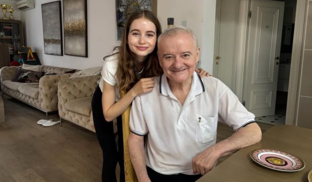 Imagine Stire Irina Columbeanu nu și-a uitat tatăl. Ce mesaj i-a transmis lui Irinel Columbeanu de ziua lui: „Nu o să uit niciodată copilăria de vis” | 2review.ro
