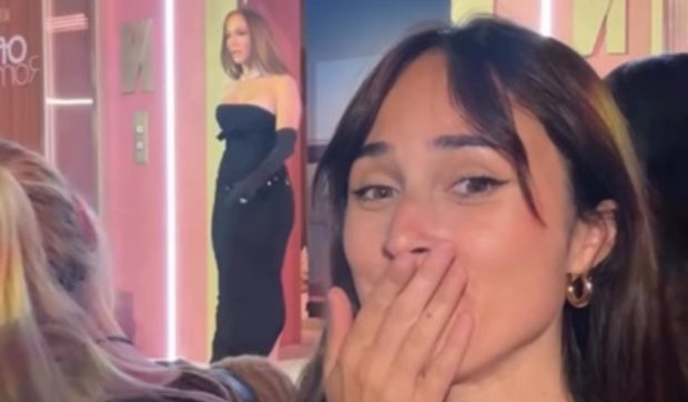 Imagine Stire O vedetă din România s-a întâlnit cu Jennifer Lopez: „Asta n-a fost pe lista mea” | 2review.ro